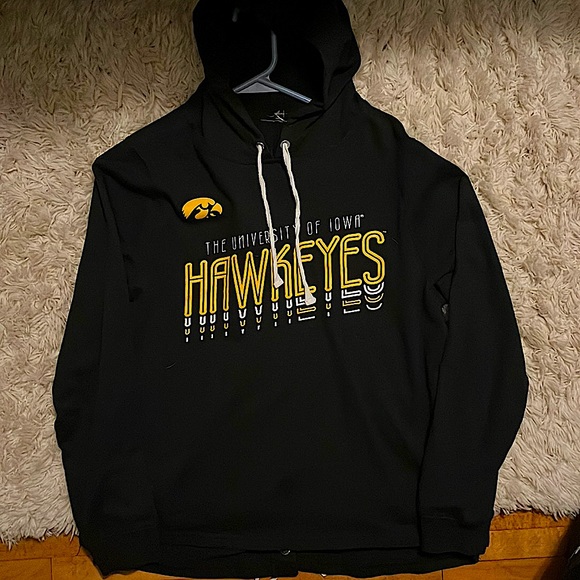 University of Iowa Hoodie. - Picture 1 of 1